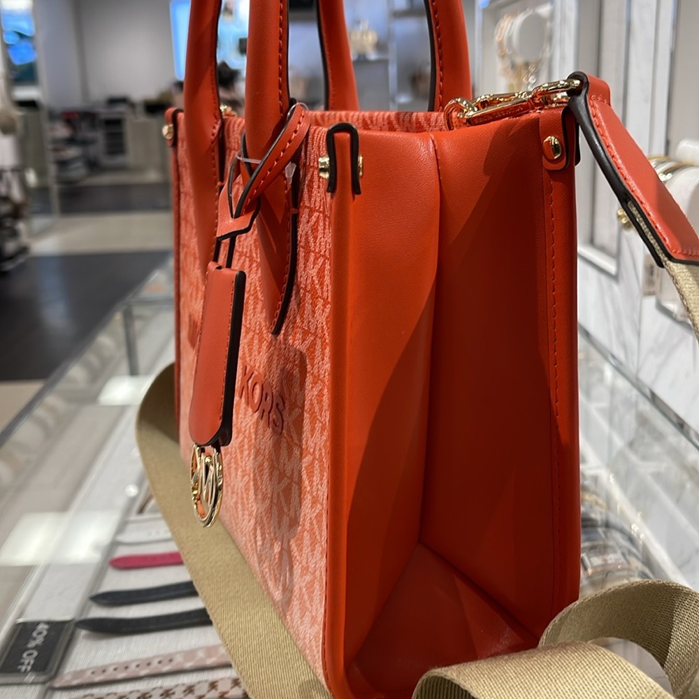 Michael Kors Mirella Small Ombré Signature Logo Crossbody XBODY Shopper Bag
NWT - Picture 6 of 16